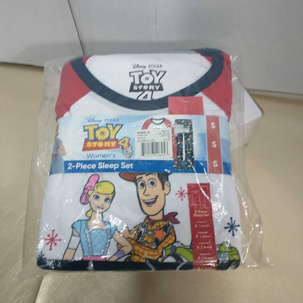 Womens 2 Piece Toy Story PJ Sleep Set NIP Size Small New.